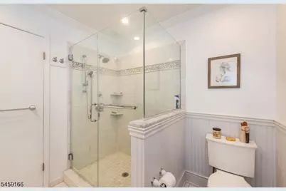 39 Chelsea Ct, Madison, NJ 07940 - Photo 16