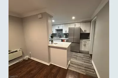 112 Lincoln Park, Cranford Township, NJ 07016 - Photo 6