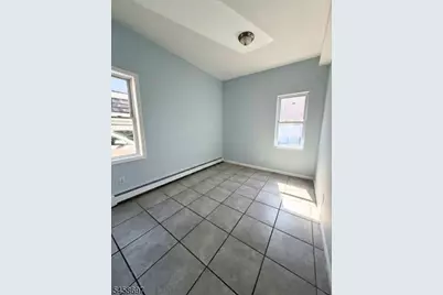 410-412 1st Ave #1, Elizabeth, NJ 07206 - Photo 4