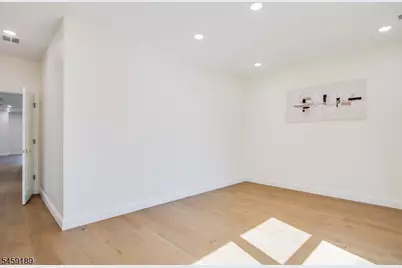 194 Amherst St, East Orange, NJ 07018 - Photo 28