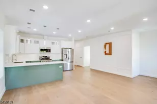 194 Amherst St, East Orange, NJ 07018 - Photo 18