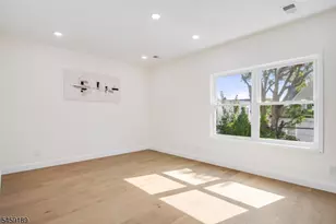 194 Amherst St, East Orange, NJ 07018 - Photo 28