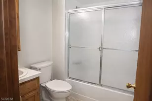 10 Augusta Dr, Vernon, NJ 07462 - Photo 12