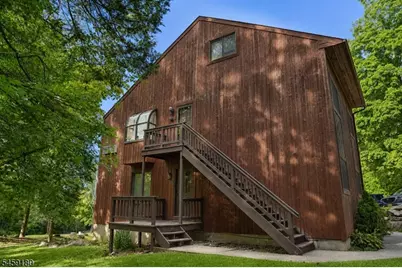 10 Augusta Dr #12, Vernon, NJ 07462 - Photo 2