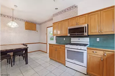 136 W 56th St, Bayonne, NJ 07002 - Photo 12
