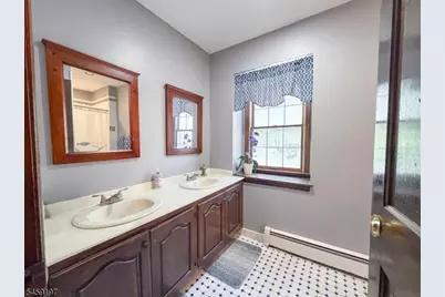 208 School House Rd, Jefferson Township, NJ 07438 - Photo 16
