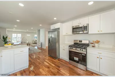 46 Birch St, Bloomfield, NJ 07003 - Photo 12