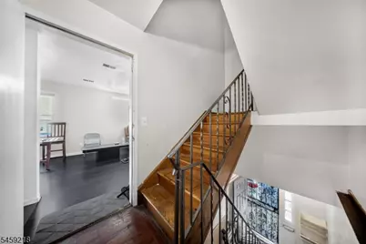 314 Saint Pauls Ave, Jersey City, NJ 07306 - Photo 8