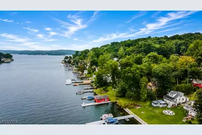 439 Lakeside Blvd, Hopatcong, NJ 07843 - Photo 2