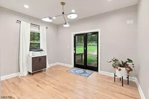 27 Sidney School Rd, Franklin Township, NJ 08801 - Photo 14