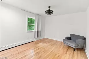 27 Sidney School Rd, Franklin Township, NJ 08801 - Photo 20