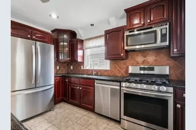 512 Laurel Ave, Roselle Park, NJ 07204 - Photo 8