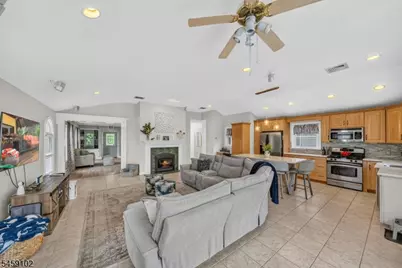 26 3rd Ave, Hawthorne, NJ 07506 - Photo 6