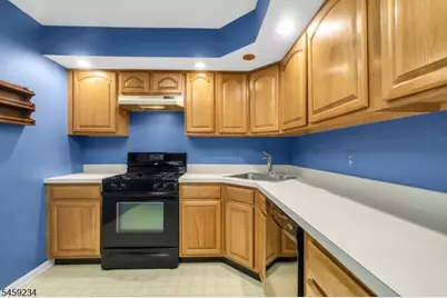 709 Dunn Cir, Bridgewater, NJ 08807 - Photo 10