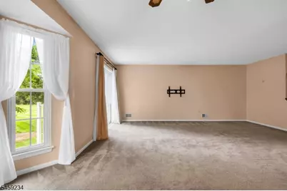 709 Dunn Cir, Bridgewater, NJ 08807 - Photo 4