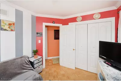 61 Bergen Ave, Clifton, NJ 07011 - Photo 16
