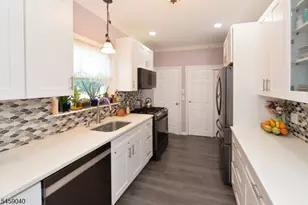 61 Bergen Ave, Clifton, NJ 07011 - Photo 8