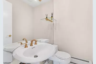 10 Cedar Ln, Roseland, NJ 07068 - Photo 6