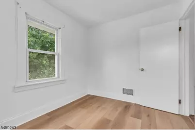 404 Elm St, Cranford Township, NJ 07016 - Photo 10