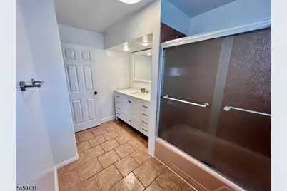 1-3 Crescent Ct #2, Newark, NJ 07106 - Photo 28