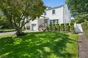 25 Swan Rd, Livingston, NJ 07039 - Photo 1