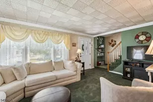 25 Swan Rd, Livingston, NJ 07039 - Photo 2