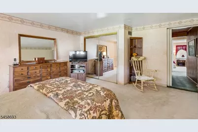 25 Swan Rd, Livingston, NJ 07039 - Photo 14