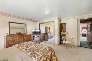 25 Swan Rd, Livingston, NJ 07039 - Photo 14