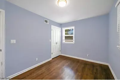 101 Pinecrest Ter, Wayne, NJ 07470 - Photo 12