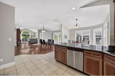 81 Bracken Hill Rd, Hardyston Township, NJ 07419 - Photo 6