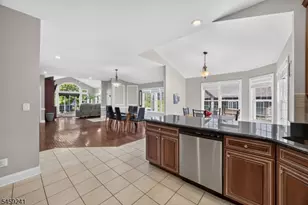 81 Bracken Hill Rd, Hardyston Township, NJ 07419 - Photo 6