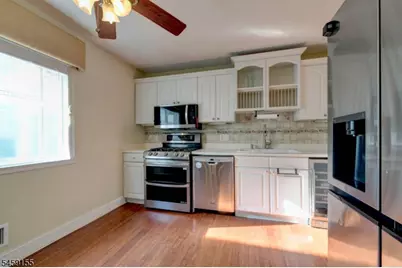 37 Bound Brook Rd, Parsippany, NJ 07054 - Photo 12