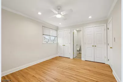11 Suburban Rd, Clark Township, NJ 07066 - Photo 10