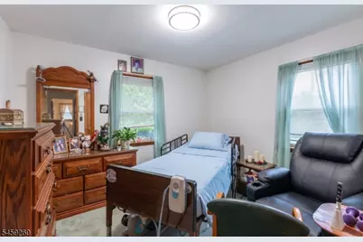 1356 Lambert St, Rahway, NJ 07065 - Photo 10