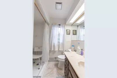 1356 Lambert St, Rahway, NJ 07065 - Photo 20