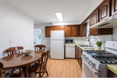 1356 Lambert St, Rahway, NJ 07065 - Photo 6