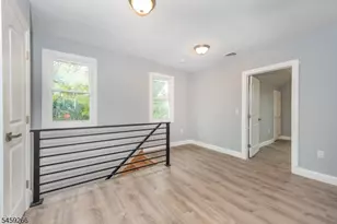 31 Mulberry St, Elmwood Park, NJ 07407 - Photo 4