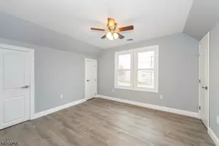 31 Mulberry St, Elmwood Park, NJ 07407 - Photo 10