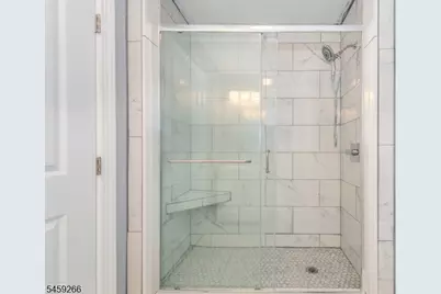 31 Mulberry St, Elmwood Park, NJ 07407 - Photo 12