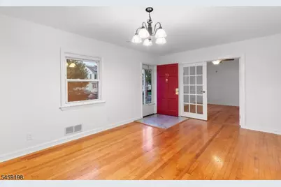 73 Birchwood Ter, Clifton, NJ 07012 - Photo 6