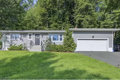 127 Hillside Dr, North Haledon, NJ 07508 - Photo 1