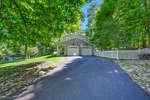 1087 Buxton Rd, Bridgewater, NJ 08807 - Photo 32