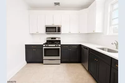 622 Hackensack St, Carlstadt, NJ 07072 - Photo 4