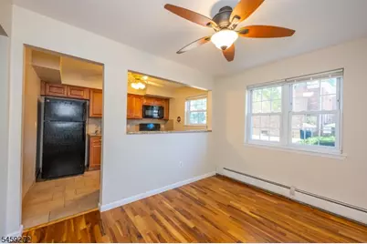 1301A Valley Rd #A, Wayne Twp., NJ 07470 - Photo 6