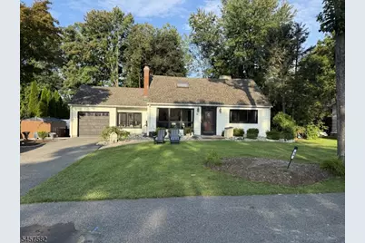34 Northwood Dr, West Milford, NJ 07480 - Photo 4