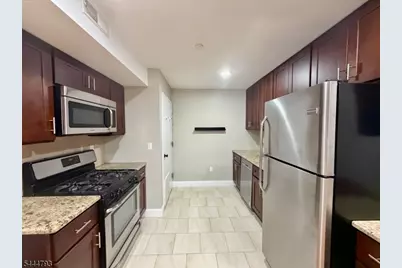 381 Communipaw Ave #1b, Jersey City, NJ 07304 - Photo 4