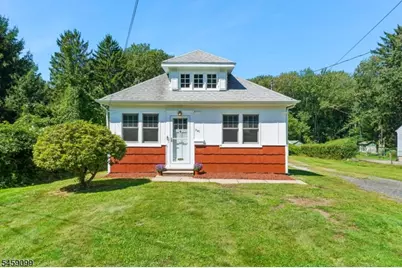 327 Saint Cloud Ave, West Orange Township, NJ 07052 - Photo 1