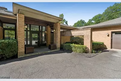 12 Thackery Ln, Mendham Township, NJ 07945 - Photo 2