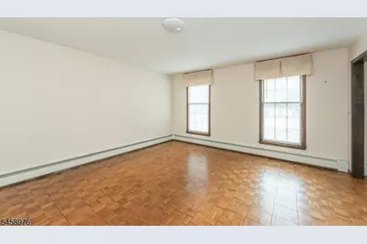 251 Big Piece Rd, Fairfield, NJ 07004 - Photo 6