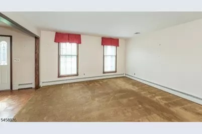 251 Big Piece Rd, Fairfield, NJ 07004 - Photo 4